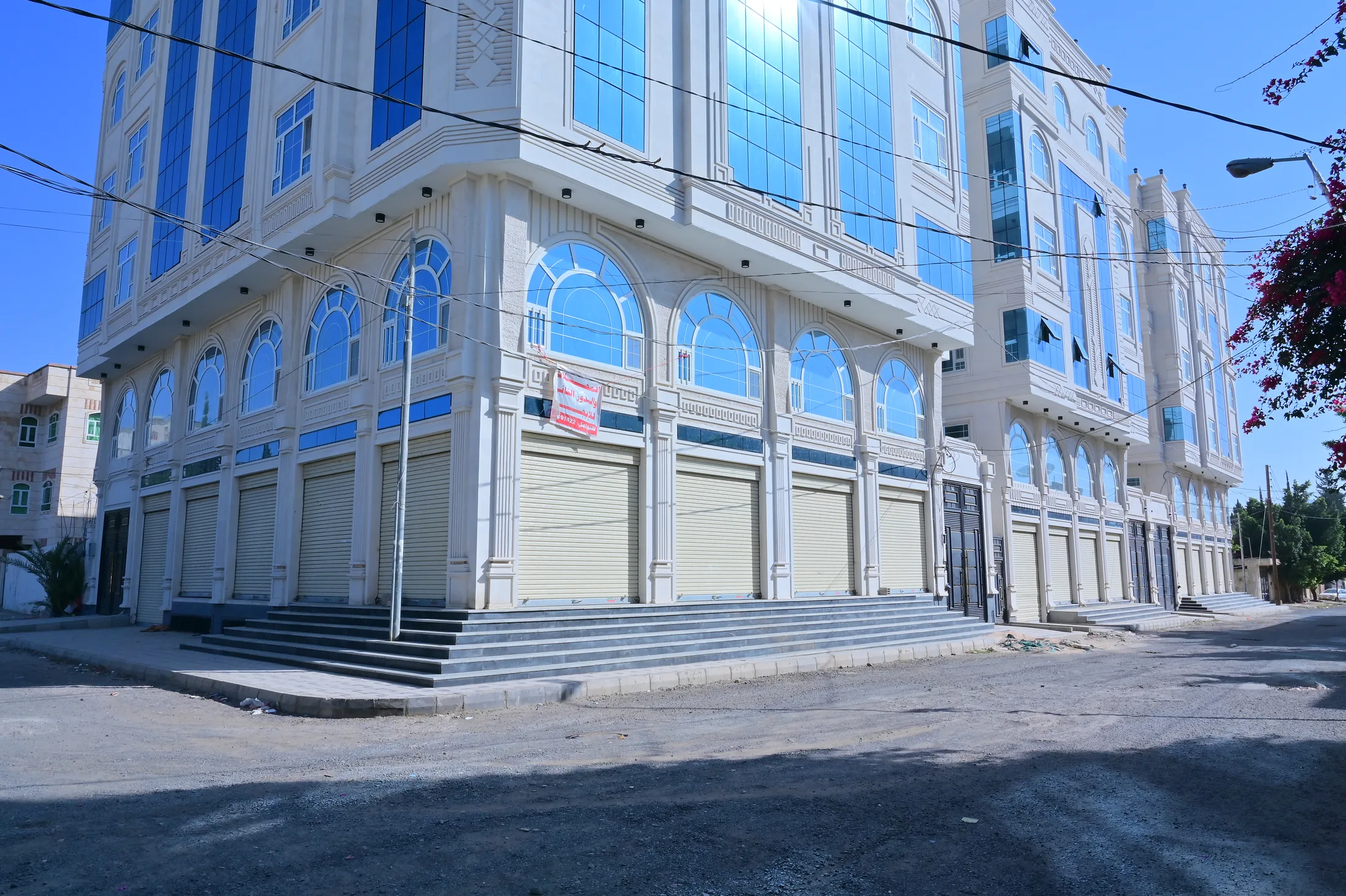 واجهة مشروع من أعمال المصنع الحديث